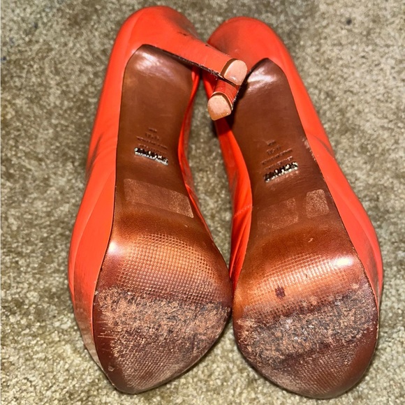 Italian designer shoes. Worn less than 5 times because I’m very tall - Picture 6 of 9